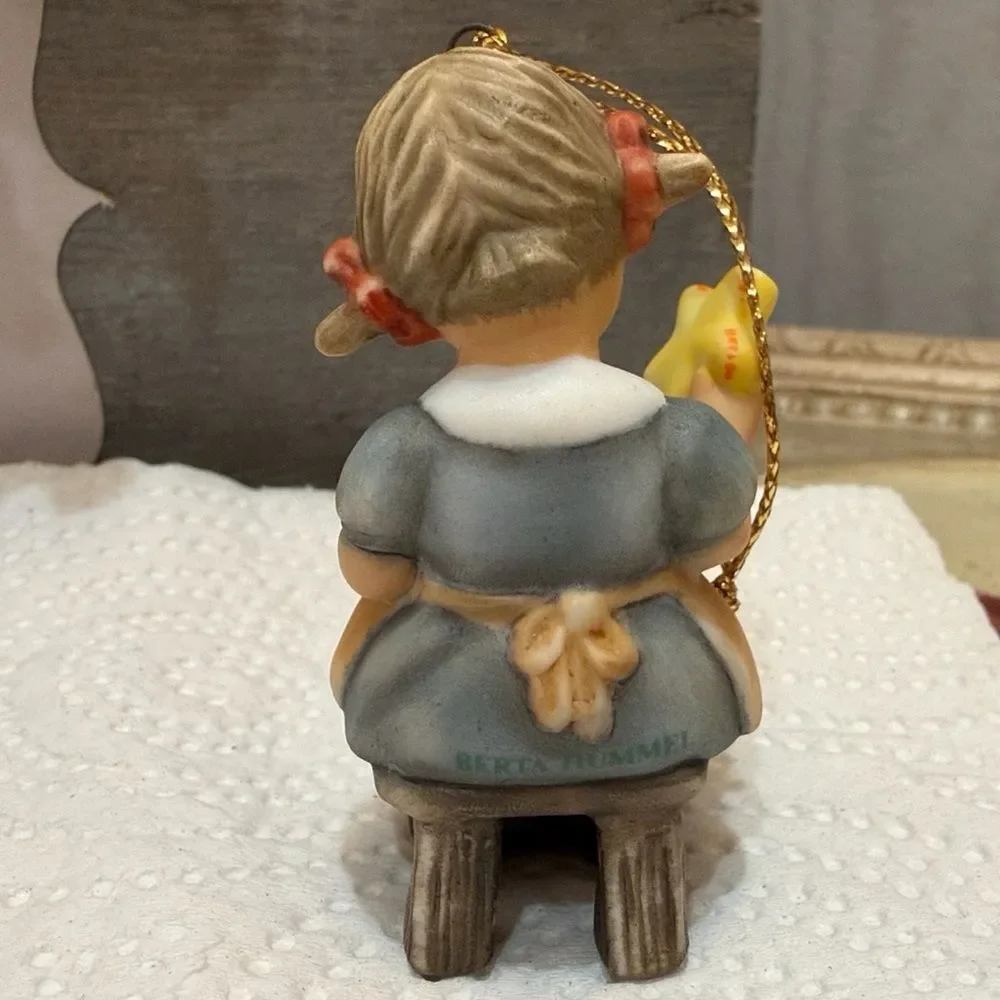 Vintage 2000 Goebel Berta Hummel Star Bright Christmas Ornament Authentic